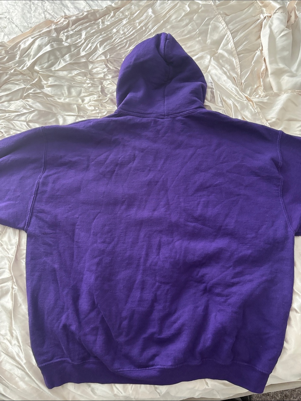 JMU sweatshirt - Picture 2 of 3